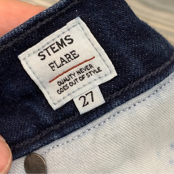 Anthro x Levi's Made and Crafted Stems Flare Dark Wash Jeans - Picture 7 of 10